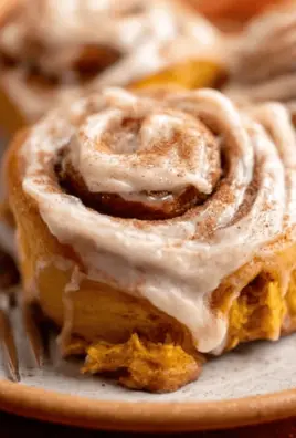 Pumpkin Cinnamon Rolls